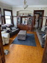 3022 N Oakland Ave, Unit First floor unit in Milwaukee, WI - Building Photo