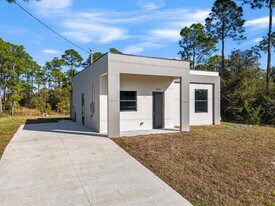 751 Clancy St E in Lehigh Acres, FL - Building Photo