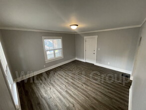 129 W Hendricks St in Shelbyville, IN - Building Photo - Building Photo