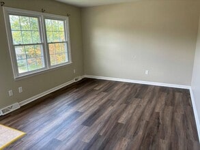 5467 Winterset Dr in Cave Spring, VA - Building Photo - Building Photo