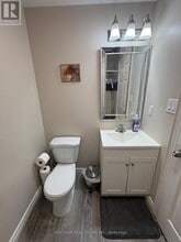 963 Hampton Crescent in Mississauga, ON - Building Photo - Building Photo