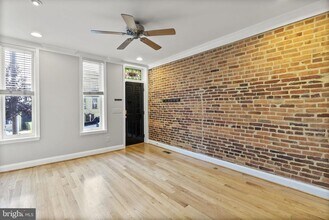 3215 Fleet St in Baltimore, MD - Building Photo - Building Photo