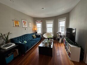 10 Cambridge Ter, Unit 3 in Cambridge, MA - Building Photo - Building Photo