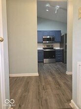 8209 Twin River Dr in Indianapolis, IN - Building Photo - Building Photo