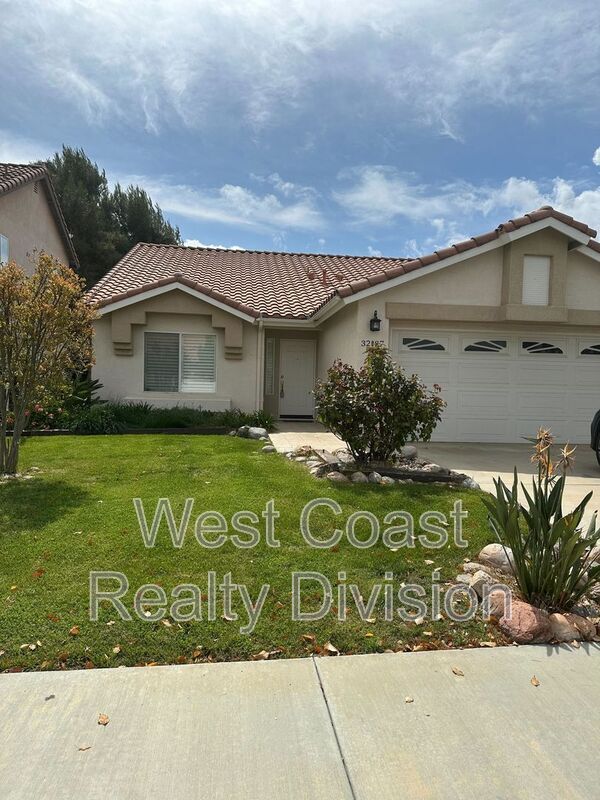 property at 32087 Corte Bonilla
