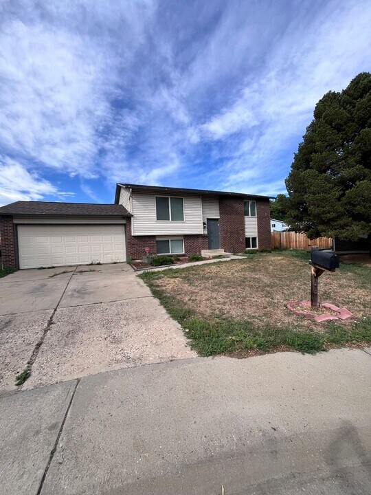 3400 E 119th St in Thornton, CO - Building Photo