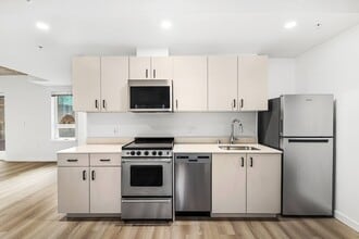 900 Rainier in Seattle, WA - Building Photo - Building Photo