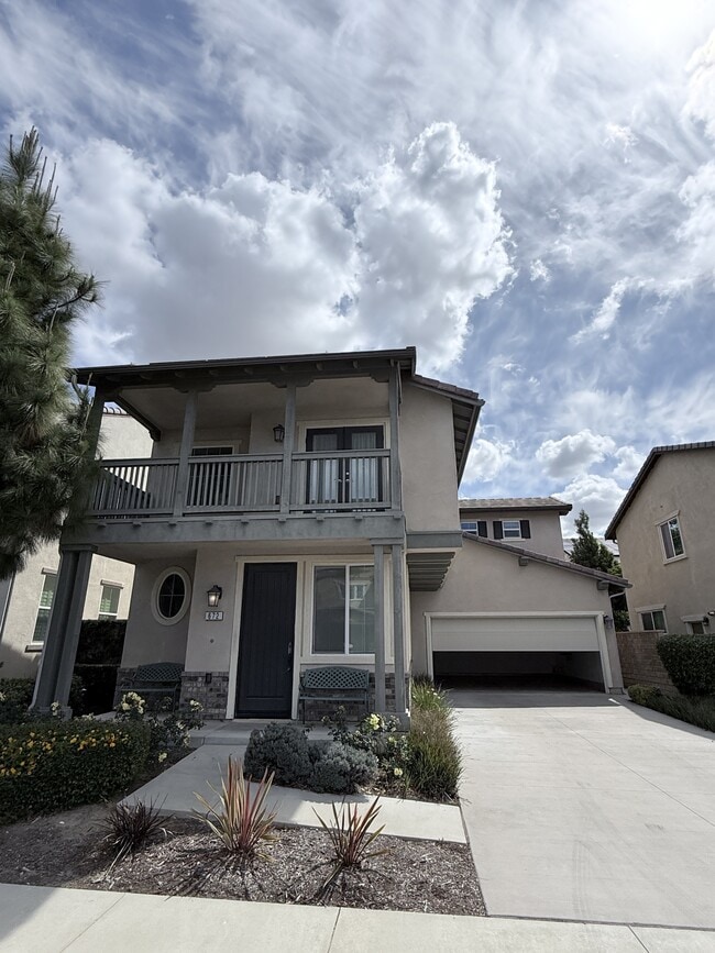 property at 672 Sage Brook Ct