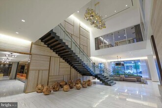 28 K St SE in Washington, DC - Building Photo - Building Photo