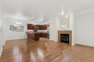 8531 Avondale Rd NE in Redmond, WA - Building Photo - Building Photo