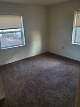 1206 SW Frazer Ave in Pendleton, OR - Foto de edificio - Building Photo