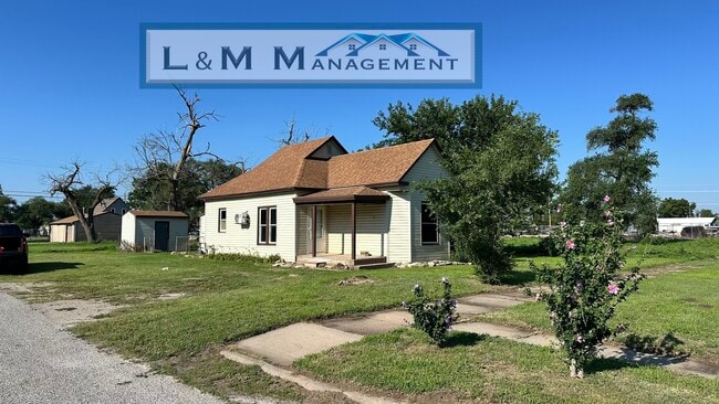 property at 129 E Ave E St