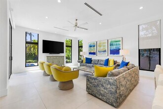 2001 Marietta Dr in Fort Lauderdale, FL - Building Photo - Building Photo