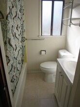 2316 Virginia Ave in Santa Monica, CA - Building Photo - Building Photo