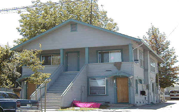 719, 721 N Sierra Nevada St in Stockton, CA - Building Photo