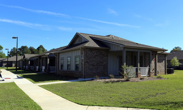 Arbours at Pierce Creek in Mobile, AL - Foto de edificio - Building Photo