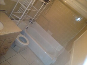 314 N 61st Terrace in Hollywood, FL - Building Photo - Building Photo