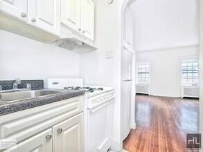 EAST 65 STREET in New York, NY - Building Photo - Building Photo