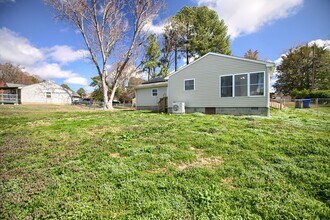 15 Arline Dr in Newport News, VA - Building Photo - Building Photo