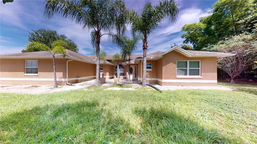 2573 S Stewart St in Kissimmee, FL - Building Photo