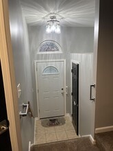 119 Iron Oaks Cir in Liverpool, NY - Building Photo - Building Photo