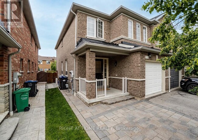 property at 3914 Stardust Dr