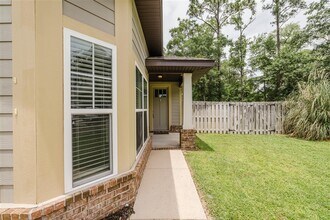 44 Hollyn Ct in Freeport, FL - Building Photo - Building Photo