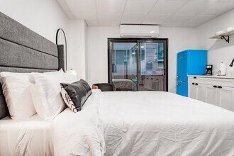 1020 16th St NW in Washington, DC - Building Photo - Building Photo