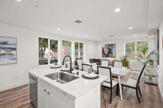 2611 4th St in Los Angeles, CA - Building Photo - Interior Photo