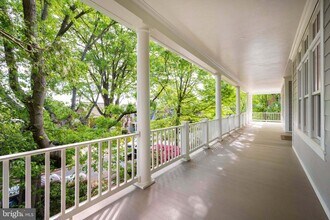 414 Rucker Pl in Alexandria, VA - Building Photo - Building Photo