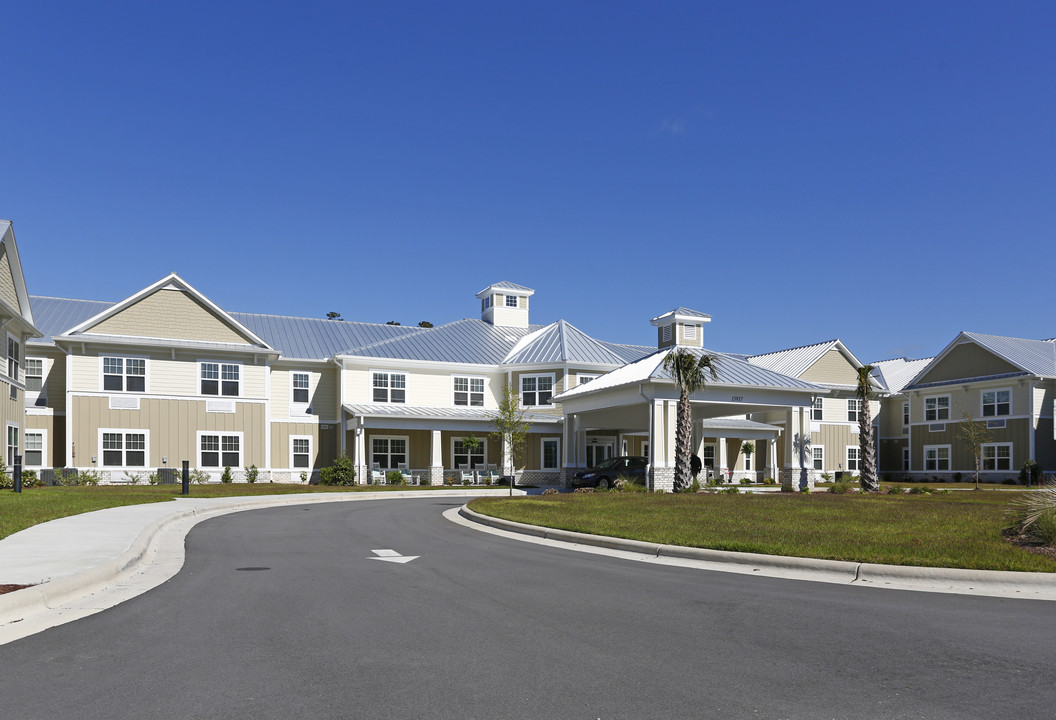 Arbor Landing at Hampstead in Hampstead, NC - Building Photo