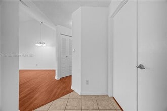 1031 Coral Club Dr in Coral Springs, FL - Building Photo - Building Photo