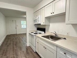 Thomas Street LLC in Hollywood, FL - Building Photo - Building Photo