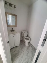 713 W Sam Rayburn Dr in Bonham, TX - Building Photo - Building Photo