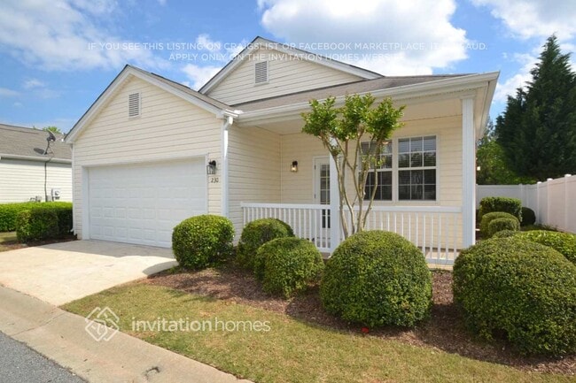 property at 230 W Oaks Pl