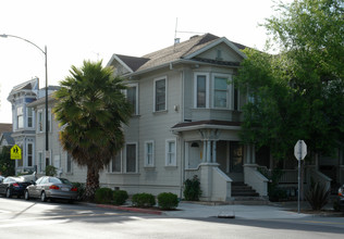 96-98 E Saint John St in San Jose, CA - Foto de edificio - Building Photo