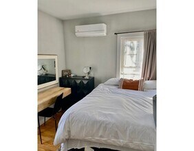 8 W Bellflower St in Boston, MA - Building Photo - Building Photo