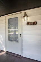 1809 Endrow Ave NE in Canton, OH - Building Photo - Building Photo