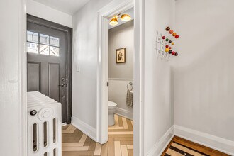 15 Avion Ave in Toronto, ON - Building Photo - Building Photo