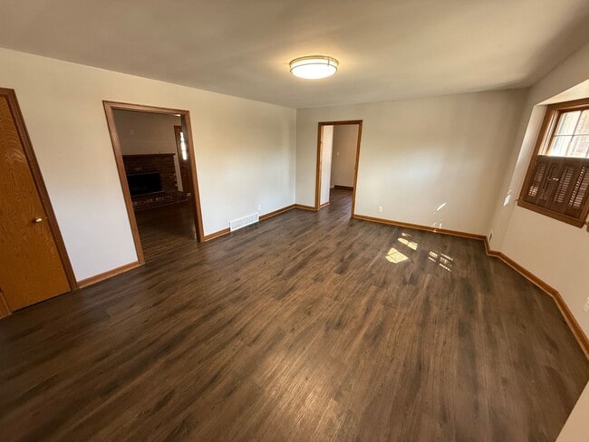 8114 Hardy Ave in Raytown, MO - Building Photo - Building Photo