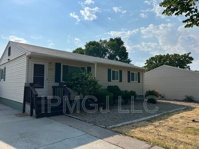 property at 2012 N 21st St