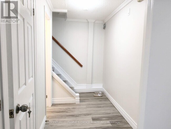 1596 Warden Ave. in Toronto, ON - Building Photo - Building Photo