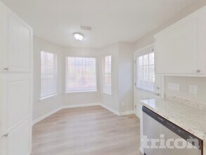 262 Stonewood Dr in West Columbia, SC - Building Photo - Building Photo