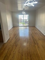 326 Livingston St in Elizabethport, NJ - Building Photo