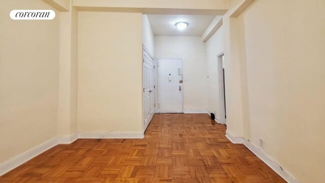 401 W 56th St in New York, NY - Building Photo - Building Photo