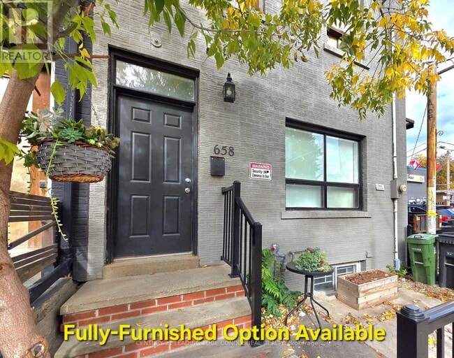 property at 658 Dundas St W