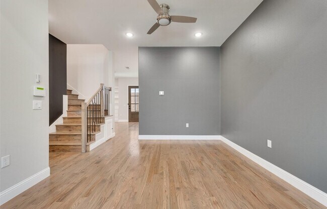 3339 Borger St in Dallas, TX - Foto de edificio - Building Photo