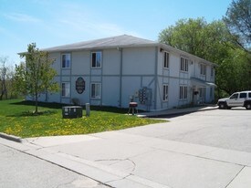 1267 Winston Dr in Edgerton, WI - Building Photo