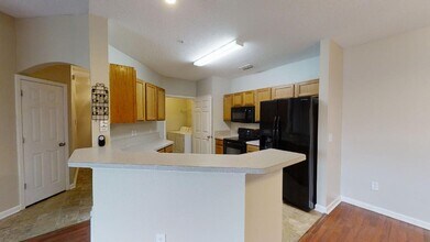 785 Oakleaf Plantation Pkwy in Orange Park, FL - Building Photo - Building Photo