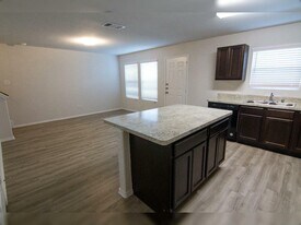 3914 Silver Ranch Rd in Houston, TX - Building Photo